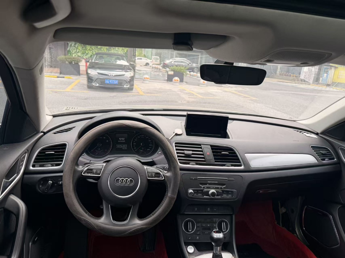 Audi Q3 2019 #4 Audi Q3 2019 car image #4