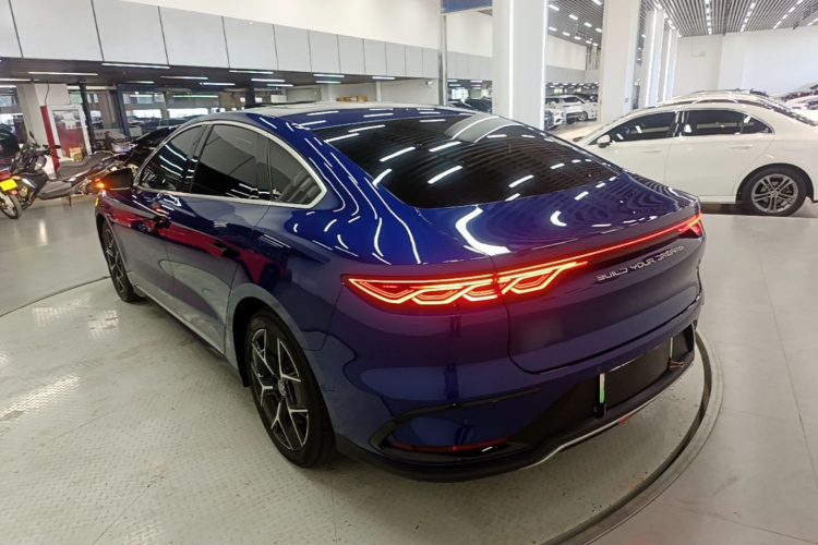 BYD Han 2022 car image #5