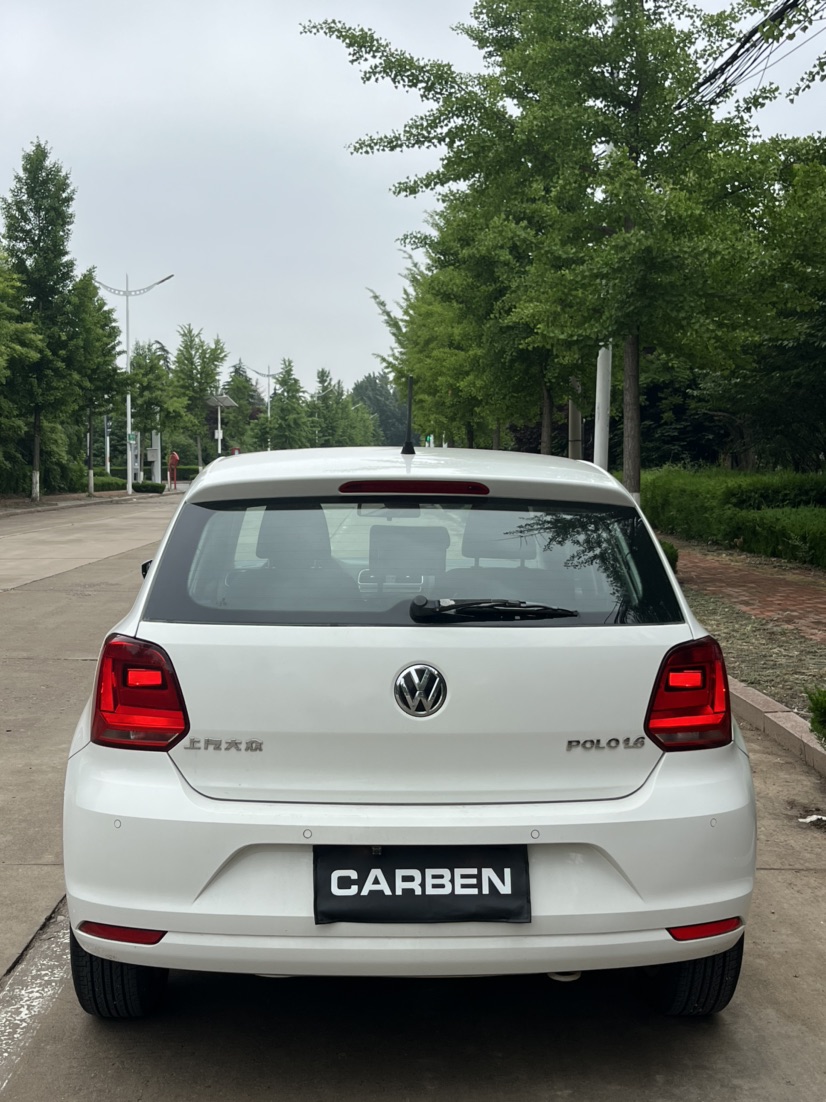 Volkswagen Polo 2015 car image #5