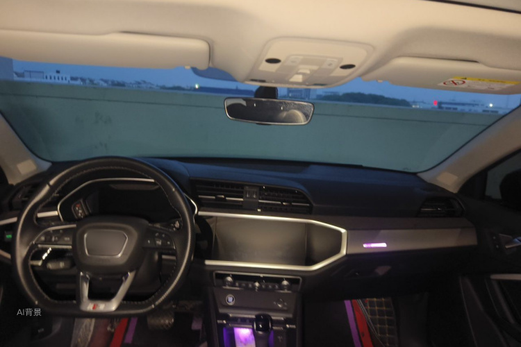 Audi Q3 2022 car image #11