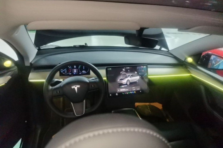 Tesla Model Y 2023 #10 Tesla Model Y 2023 immagine di auto #10
