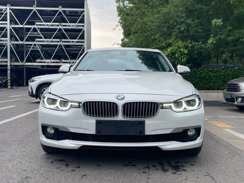 BMW 3 Series 2019 #2 BMW 3 Series 2019 car image #2
