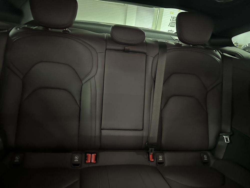 2025 #15 2025 immagine di auto #15