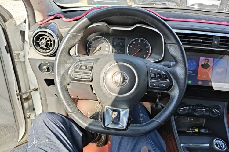 MG ZS 2018 #11 MG ZS 2018 car image #11