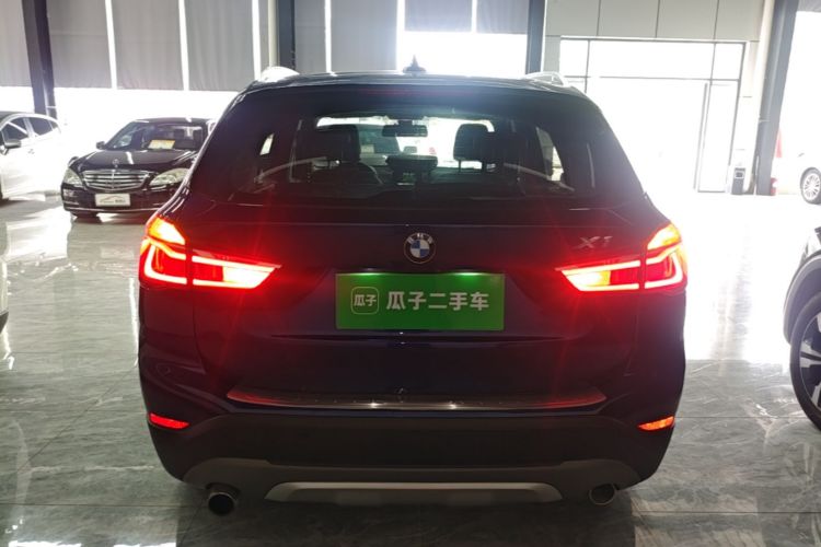 BMW X1 2018 #6 BMW X1 2018 car image #6