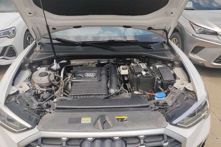 Audi Q3 2023 #20 Audi Q3 2023 car image #20