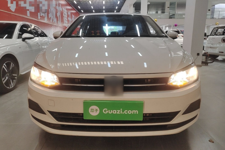 Volkswagen Polo 2023 car image #3