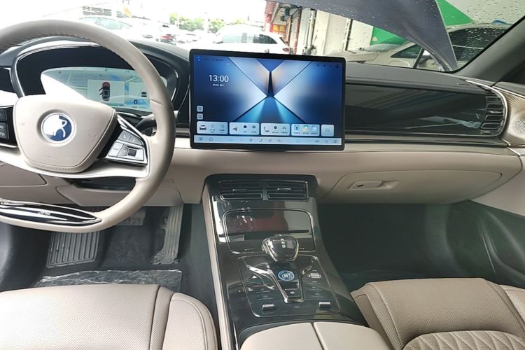 BYD Han 2024 #13 BYD Han 2024 صورة سيارة #13