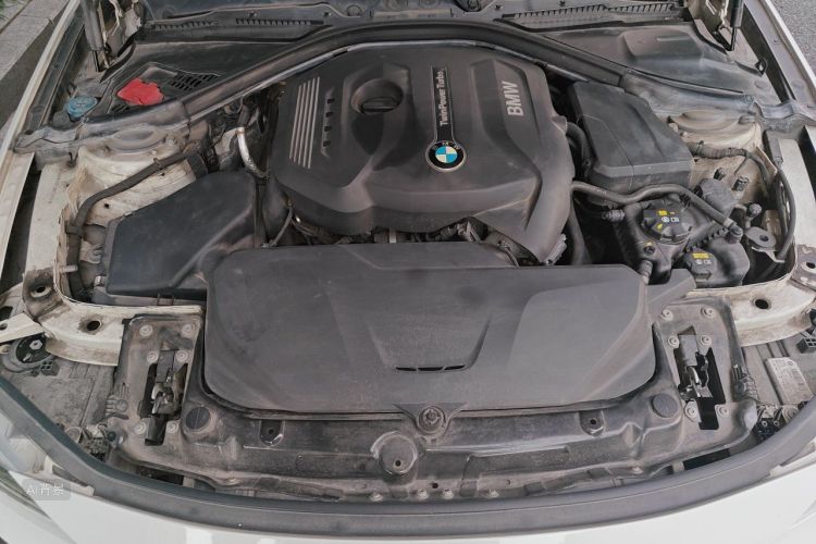 BMW 3 Series 2018 #22 BMW 3 Series 2018 car image #22