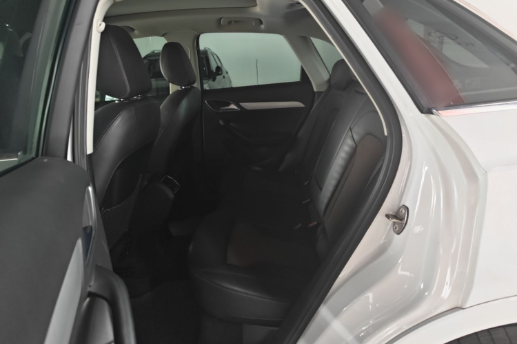 Audi Q3 2017 #17 Audi Q3 2017 car image #17