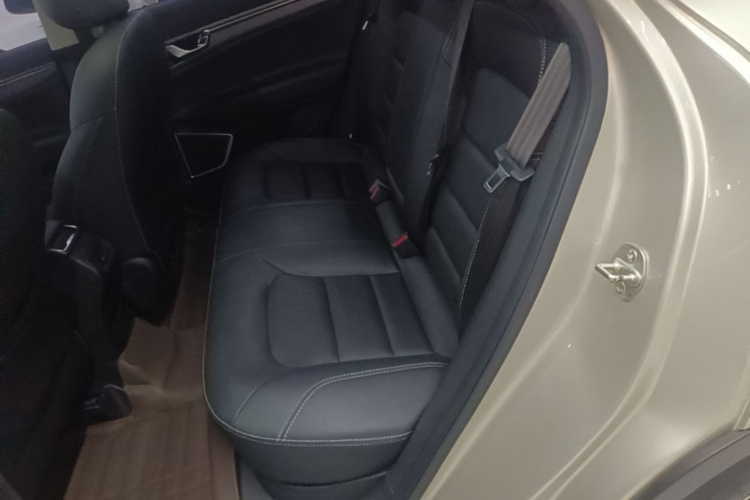 GEELY Emgrand GS 2018 #13 GEELY Emgrand GS 2018 car image #13