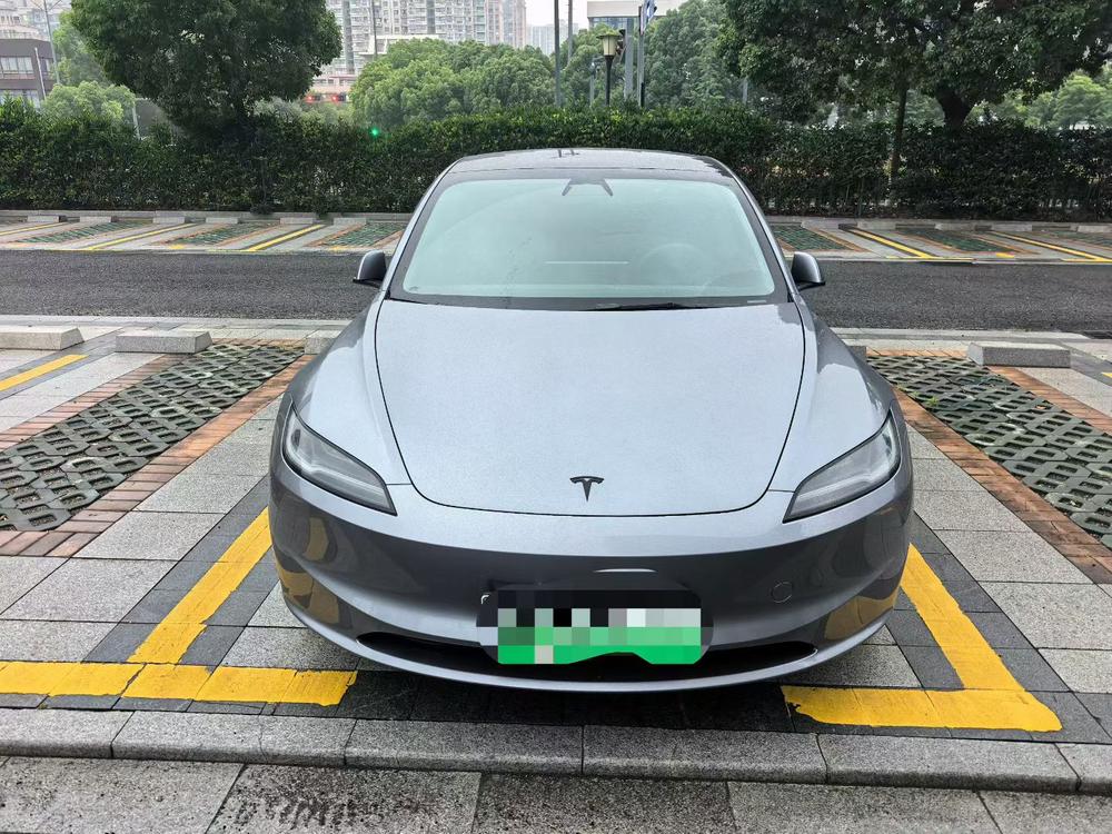 Tesla Model 3 2025 #2 Tesla Model 3 2025 car image #2