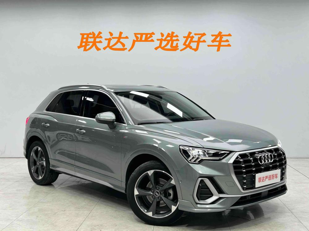 Audi Q3 2022 car image #3