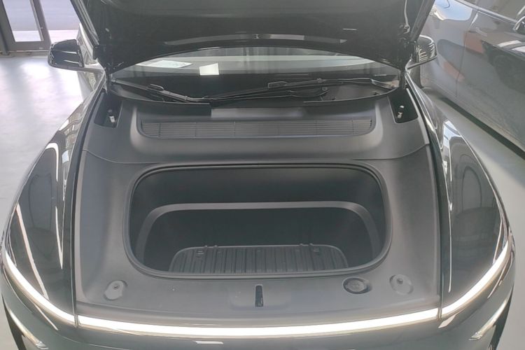Tesla Model Y 2026 #20 Tesla Model Y 2026 car image #20