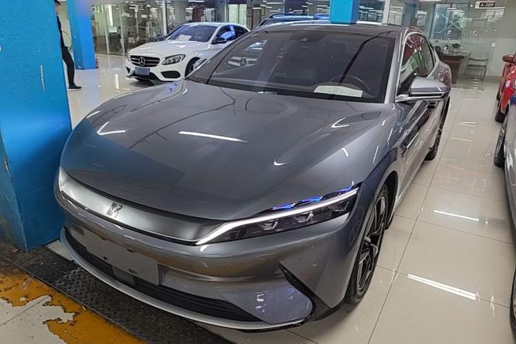 BYD Han 2020 #2 BYD Han 2020 car image #2