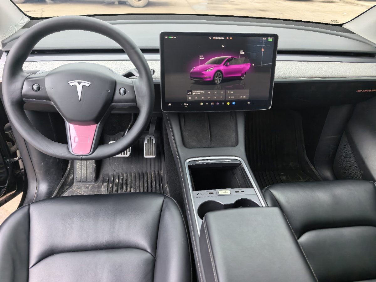 Tesla Model Y 2024 #6 Tesla Model Y 2024 car image #6