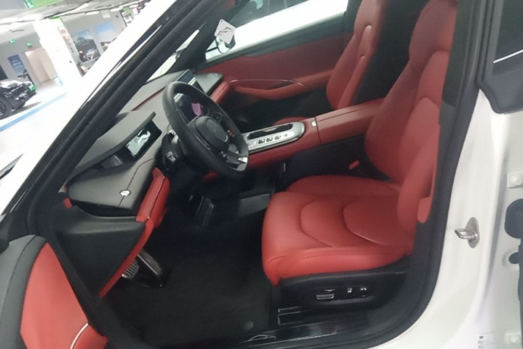 MI SU7 2025 car image #19