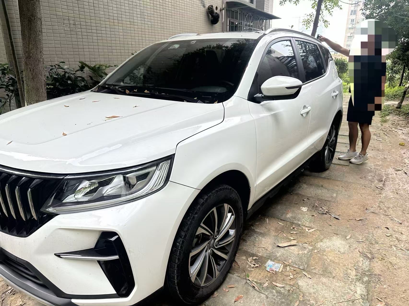 GEELY Vision X6 2023 car image 