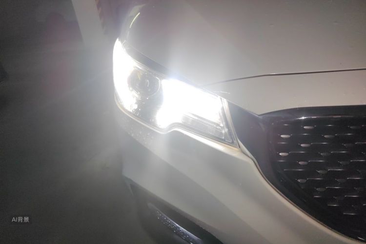 MG ZS 2017 #8 MG ZS 2017 car image #8