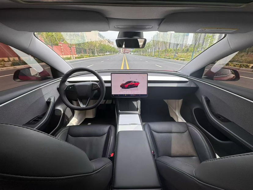 Tesla Model 3 2024 #8 Tesla Model 3 2024 car image #8