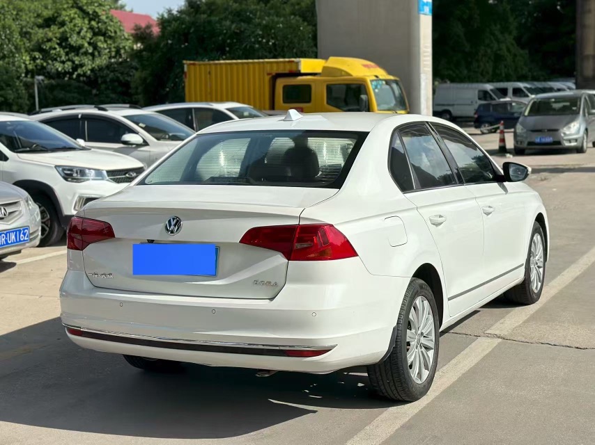 Volkswagen Bora 2017 #4 Volkswagen Bora 2017 car image #4