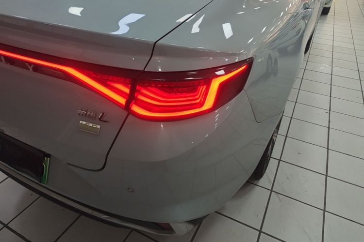 GEELY Emgrand L HiP 2022 car image #8