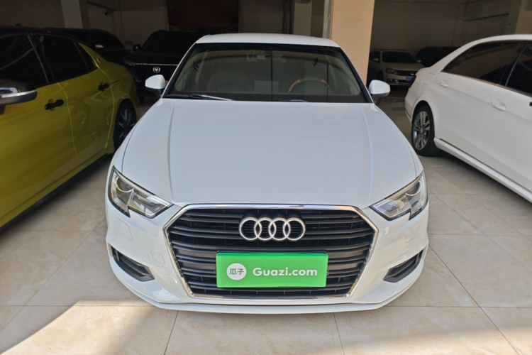 Audi A3 2018 car image #3