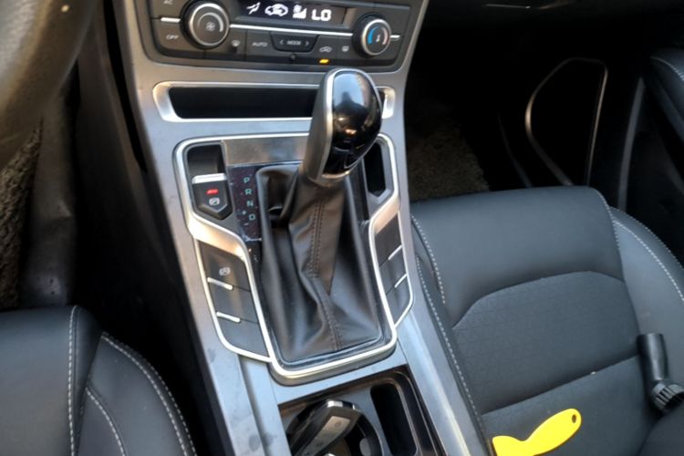 GEELY Emgrand 2021 car image #14