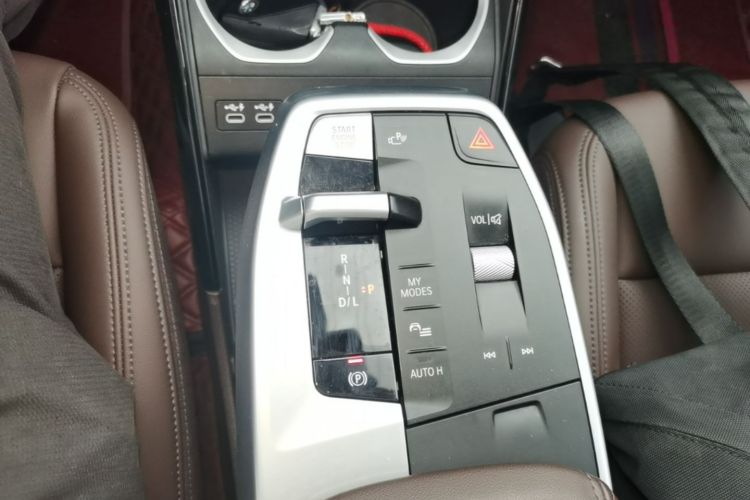 BMW X1 2024 car image #14