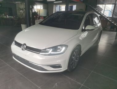 Volkswagen Golf 2020 car image 