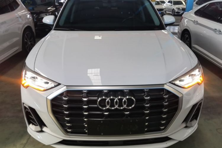 Audi Q3 2019 #3 Audi Q3 2019 car image #3