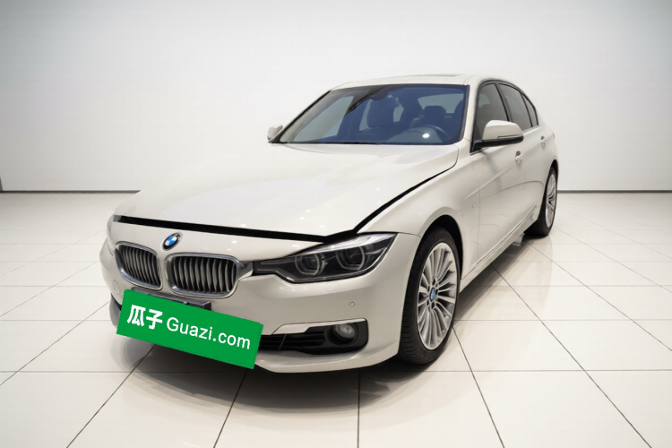 BMW 3 Series 2018 #2 BMW 3 Series 2018 car image #2