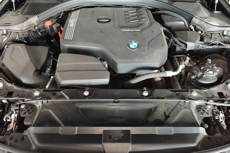 BMW 3 Series 2023 car image #20