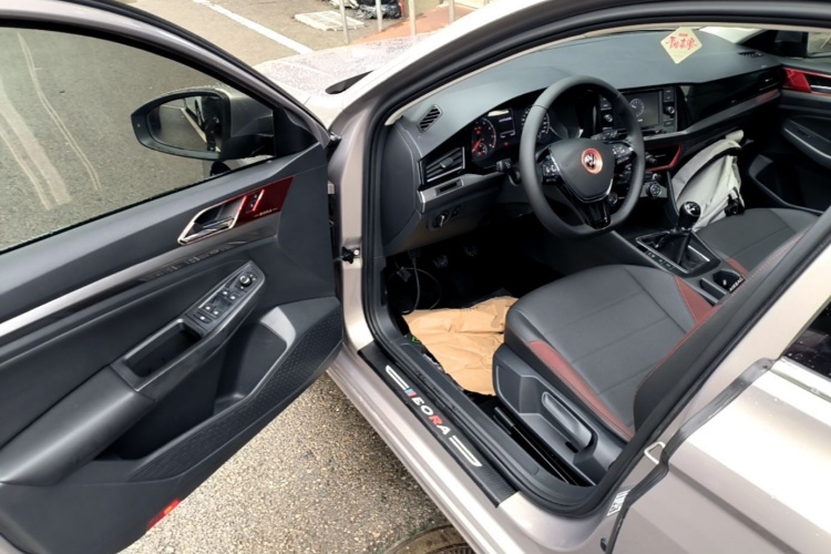 Volkswagen Bora 2020 car image #16
