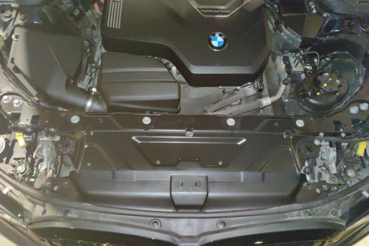 BMW 3 Series 2021 car image #22