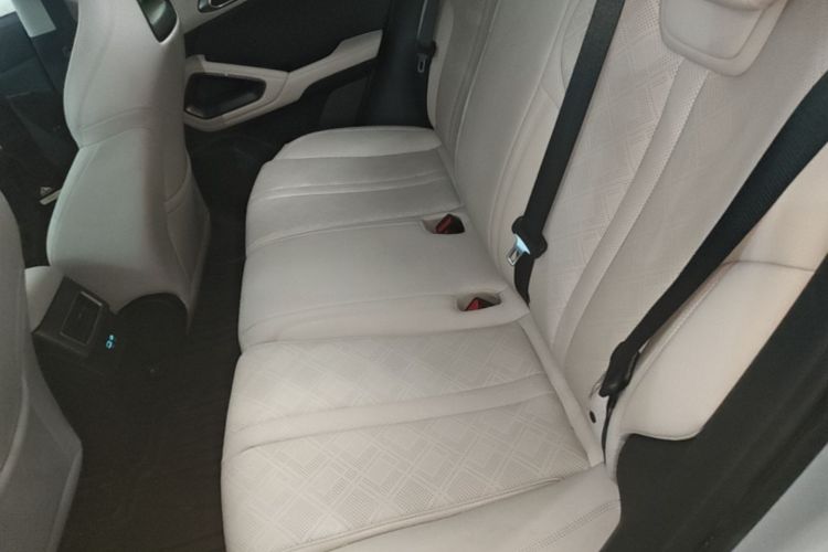 BYD YuanUP 2025 #13 BYD YuanUP 2025 car image #13