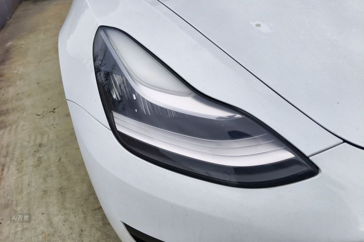 Tesla Model 3 2020 car image #8