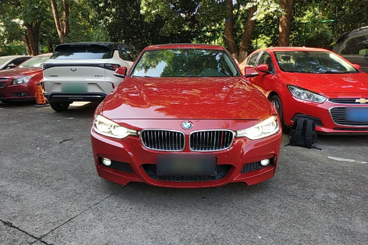 BMW 3 Series 2018 #3 BMW 3 Series 2018 car image #3