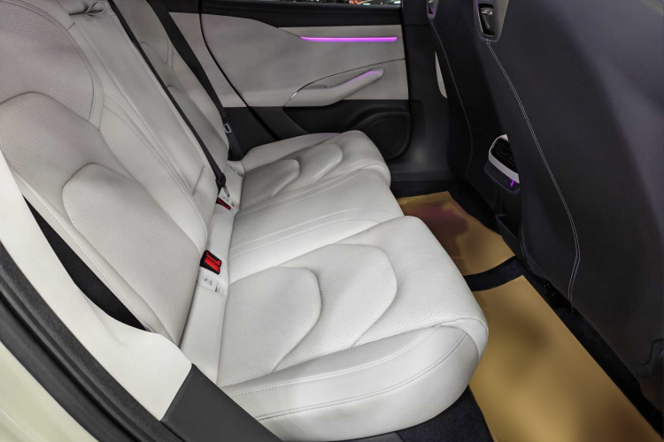 MI SU7 2025 car image #18