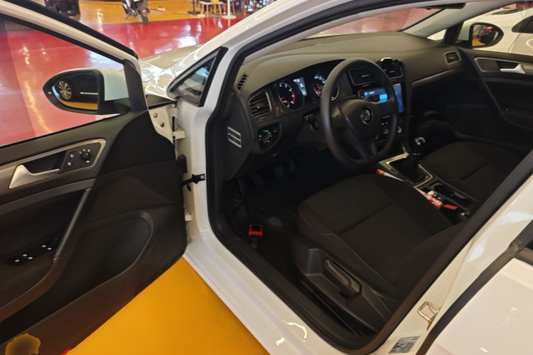 Volkswagen Golf 2017 #12 Volkswagen Golf 2017 car image #12