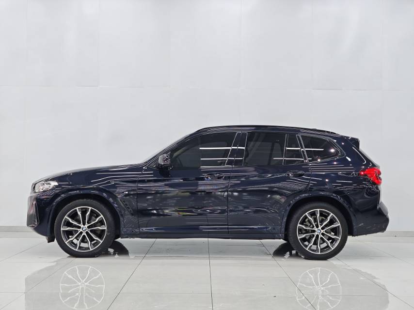 BMW X3 2023 car image #9