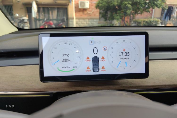 Tesla Model Y 2022 car image #13