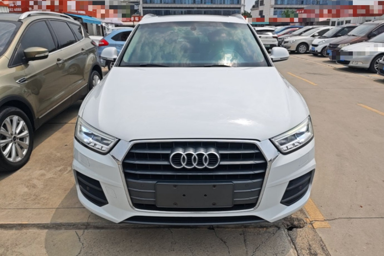 Audi Q3 2019 car image #3