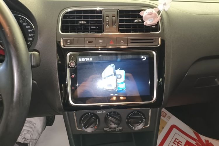 Volkswagen Polo 2019 #13 Volkswagen Polo 2019 car image #13