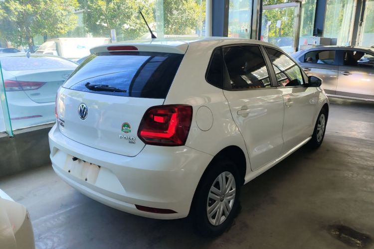 Volkswagen Polo 2019 car image #7
