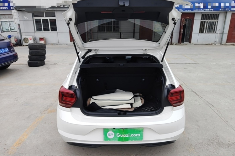 Volkswagen Polo 2022 car image #21