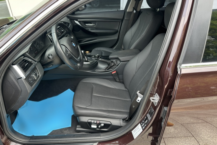 BMW 3 Series 2017 #15 BMW 3 Series 2017 car image #15