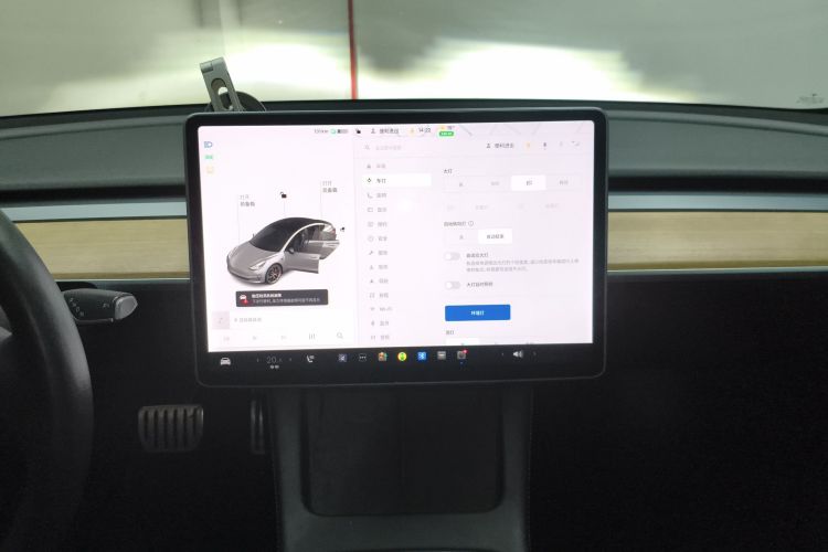 Tesla Model 3 2021 car image #13