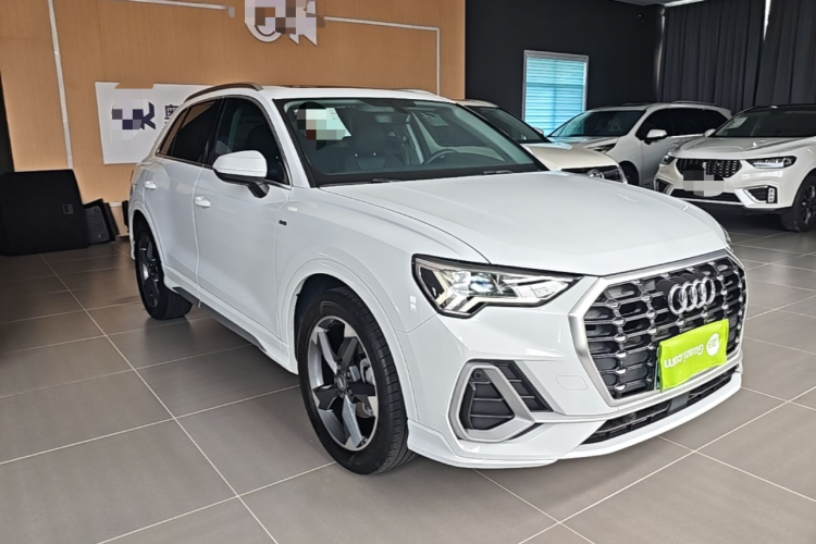 Audi Q3 2019 #4 Audi Q3 2019 car image #4