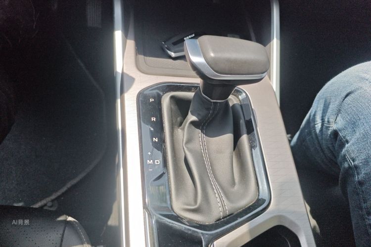 GEELY Emgrand 2022 car image #16